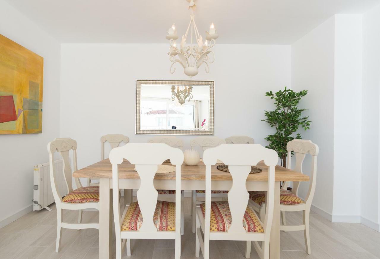 Tgh/ Marbella Beachfront And Center Bagian luar foto