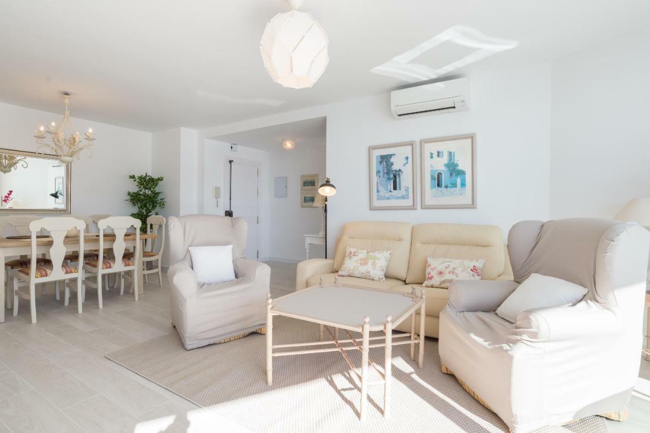 Tgh/ Marbella Beachfront And Center Bagian luar foto