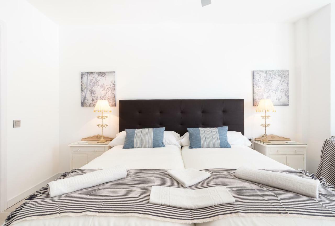Tgh/ Marbella Beachfront And Center Bagian luar foto